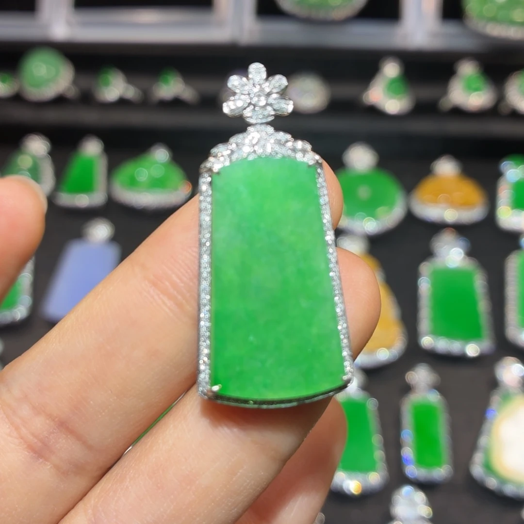 翡翠18K金镶嵌吊坠(不含链)翡翠