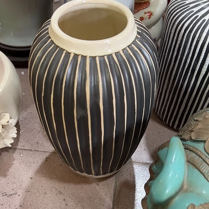 瓷片瑕。。。。。。。。。。。。。？？？