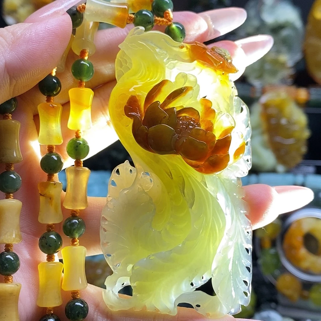 蛇纹石玉未镶嵌颈饰