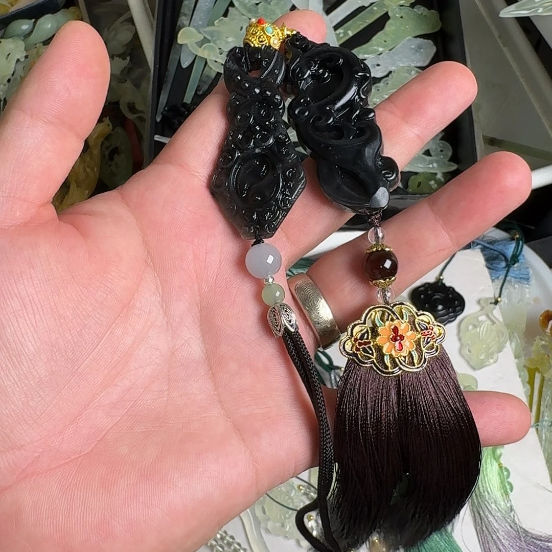 钟***卿蛇纹石玉未镶嵌腰佩