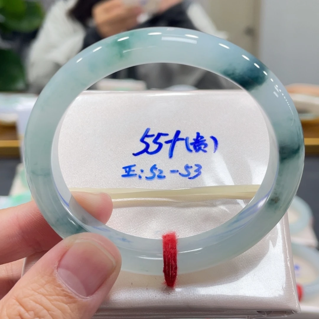 翡翠未镶嵌手镯翡翠