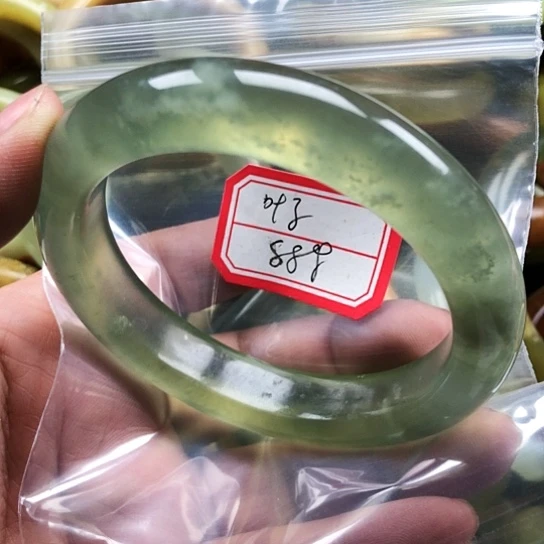 蛇纹石玉手镯未镶嵌叶*