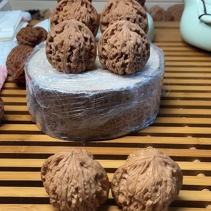 吊坠文玩核桃小凹底