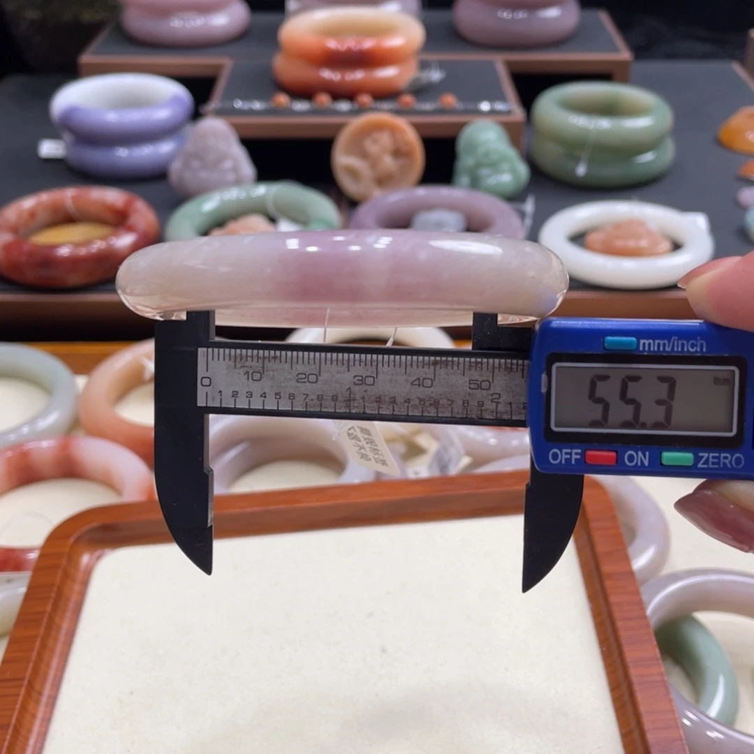 石英岩玉手镯未镶嵌