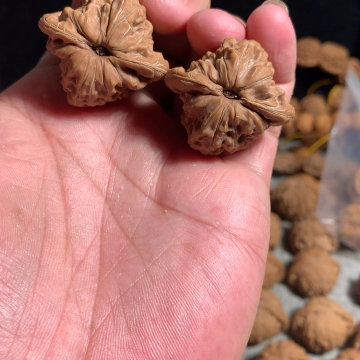 说***听桃核把件白蛇谷38