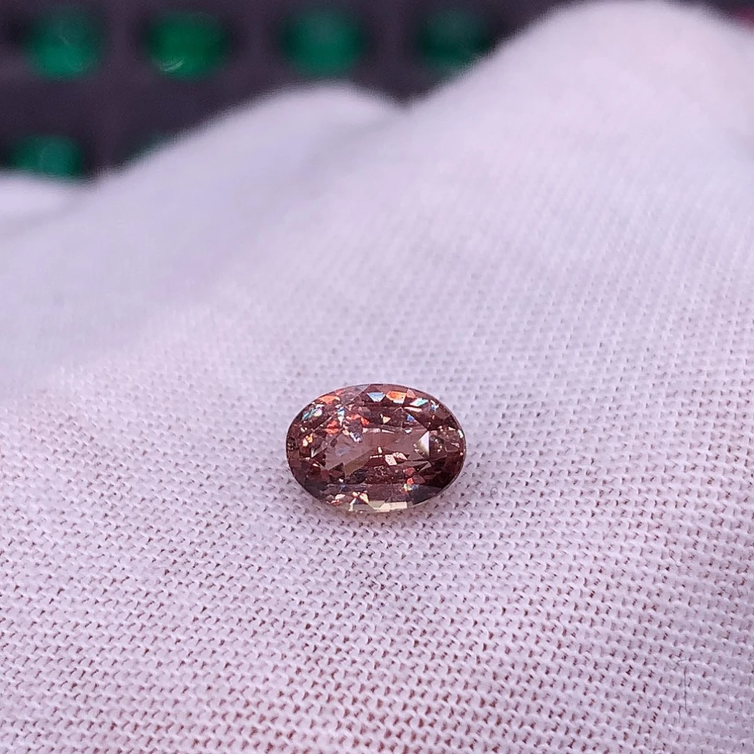 彩色蓝宝石裸石9955566687755