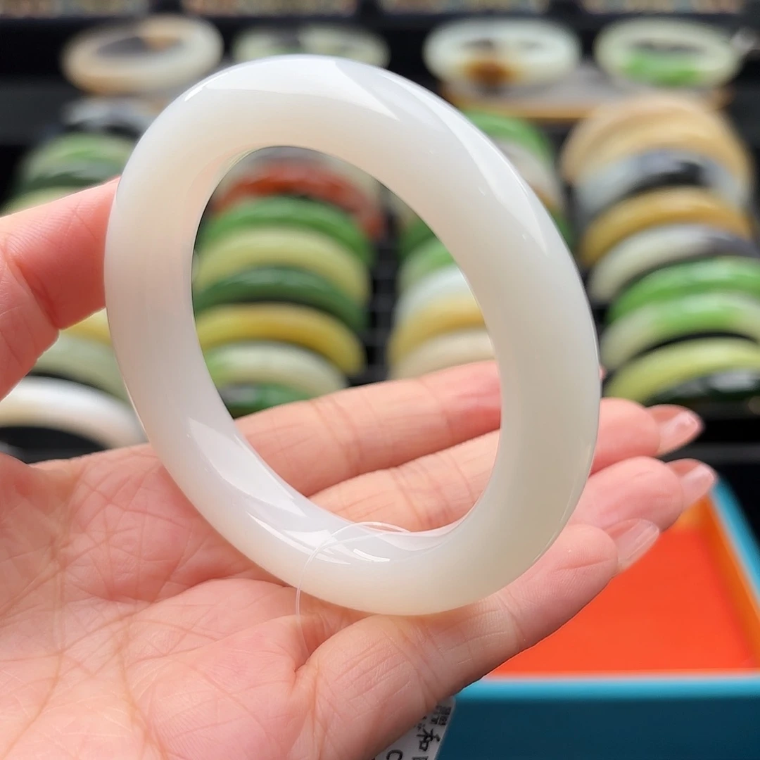 和田玉未镶嵌手镯万内强推羊脂白玉53.3