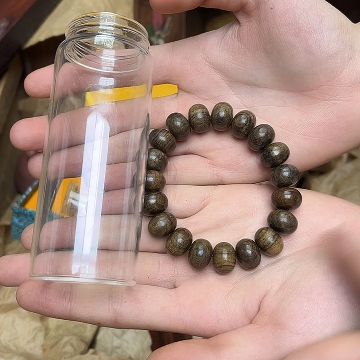 大叶紫檀（黑酸枝木类）