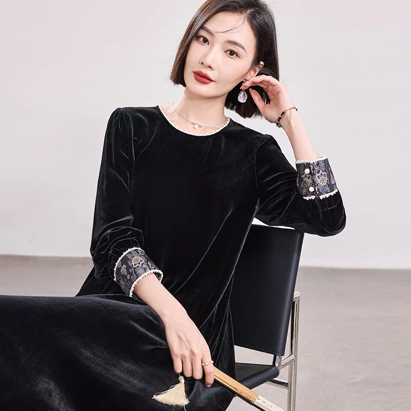 R5951轻奢真丝丝绒连衣裙女秋季新款纯色高级百搭通勤桑蚕丝A字裙