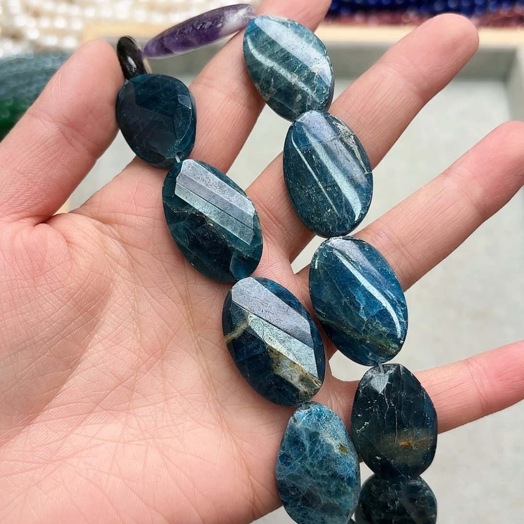 玛瑙/玉髓未镶嵌珠宝半成品蓝磷灰蛋型