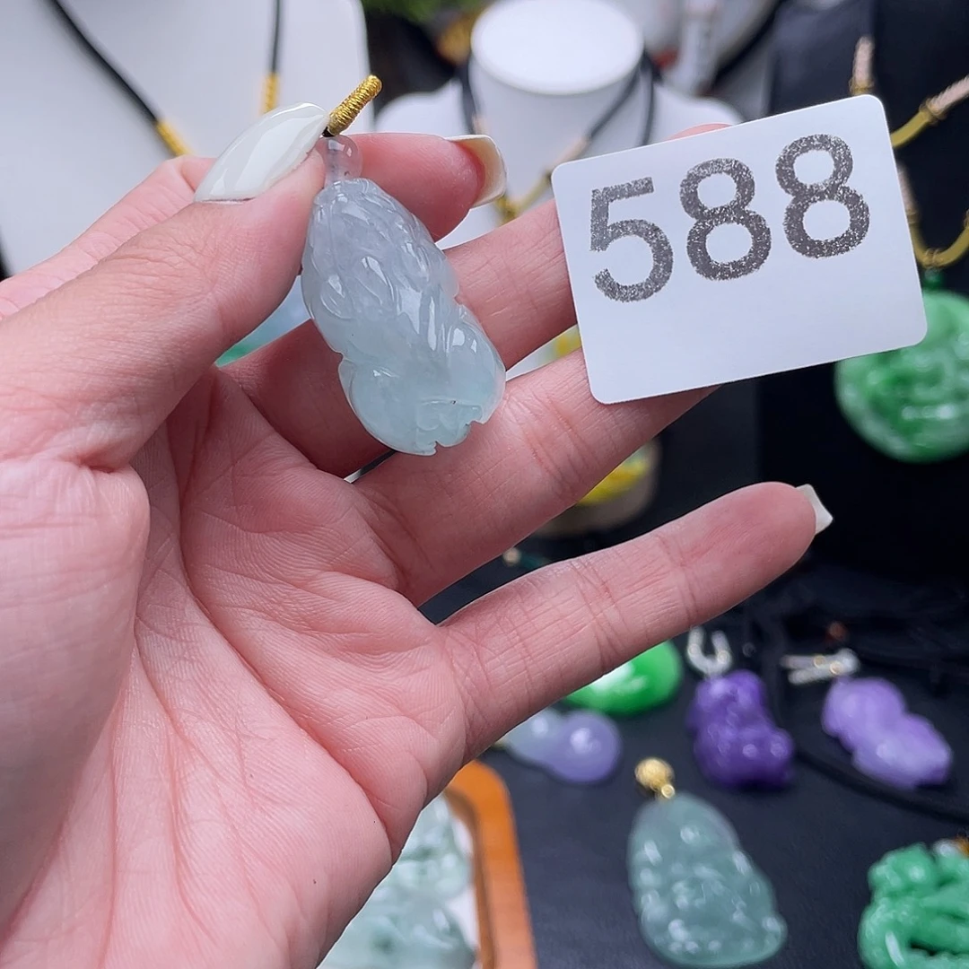 吊坠(赠链)未镶嵌翡翠