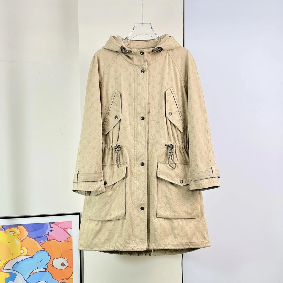 99新 LouisVuitton/路易威登 99新/LV /风衣外套 /36码/Xsps12627