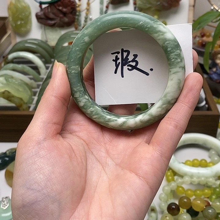 蛇纹石玉手镯未镶嵌岫玉31