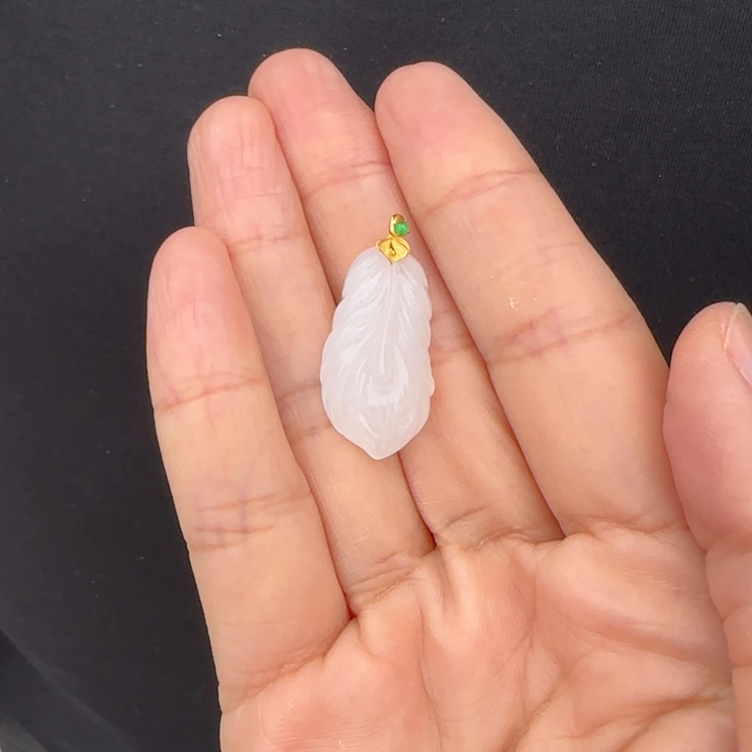 和田玉18K金镶嵌颈饰