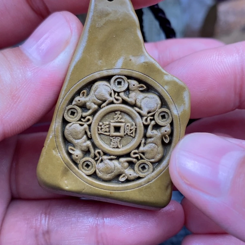 【闪购商品】原石雕刻手把件