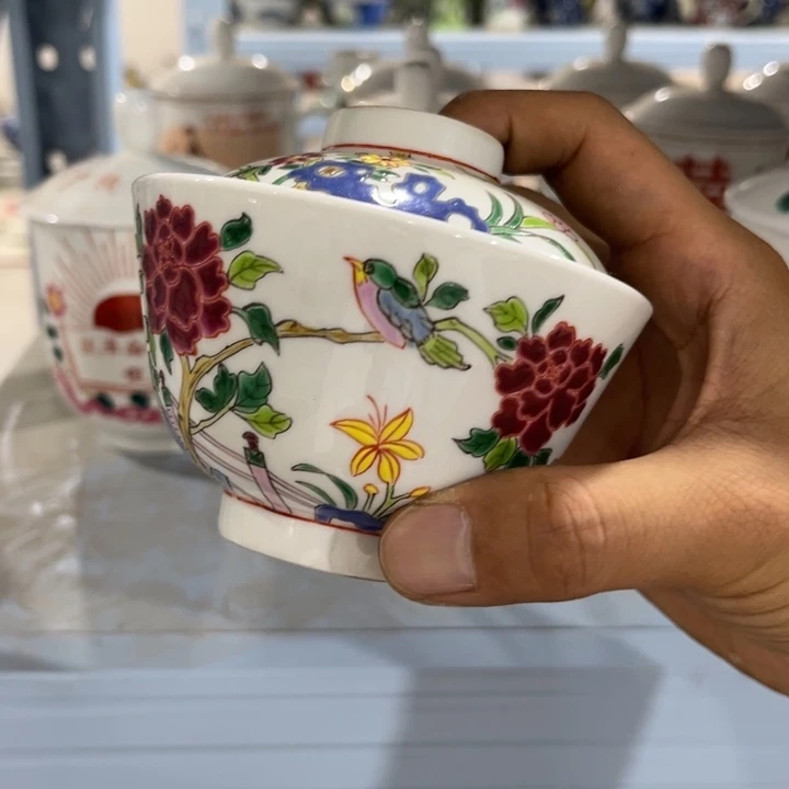 摆件摆件式是采用传统式设计风格