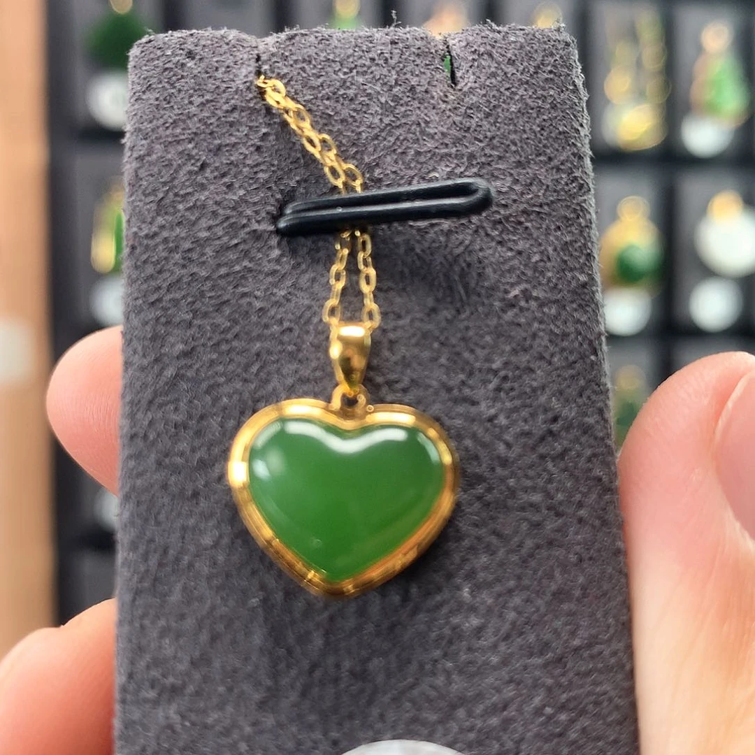 和田玉颈饰18K金镶嵌