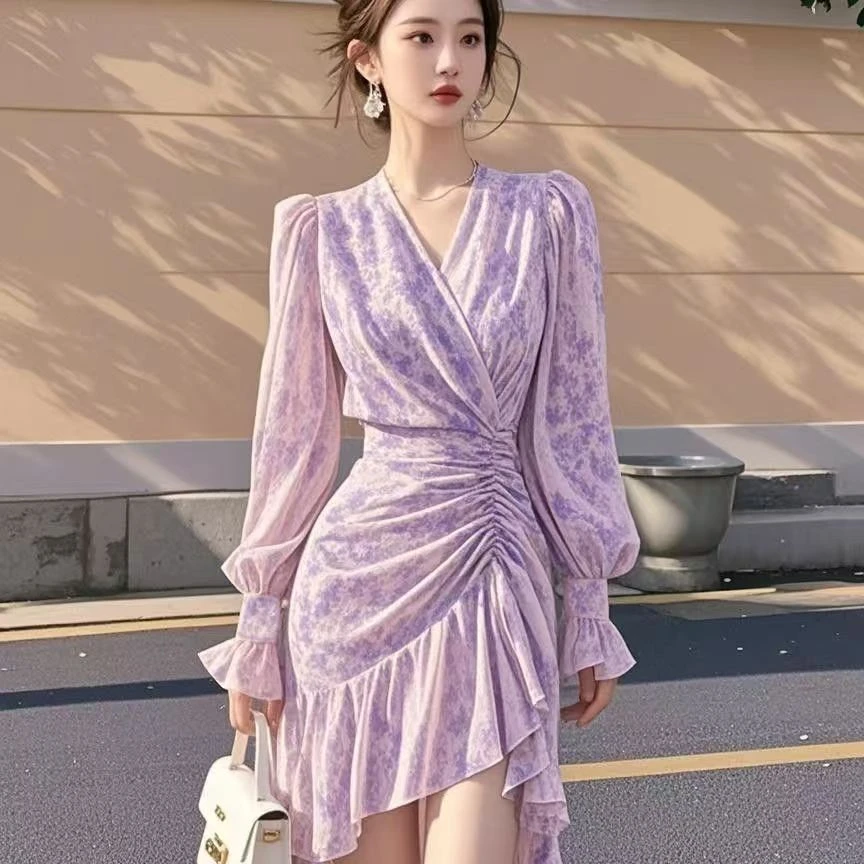 法式高级感独特不规则下摆裙2025新款收腰连衣裙紫色碎花长袖裙子