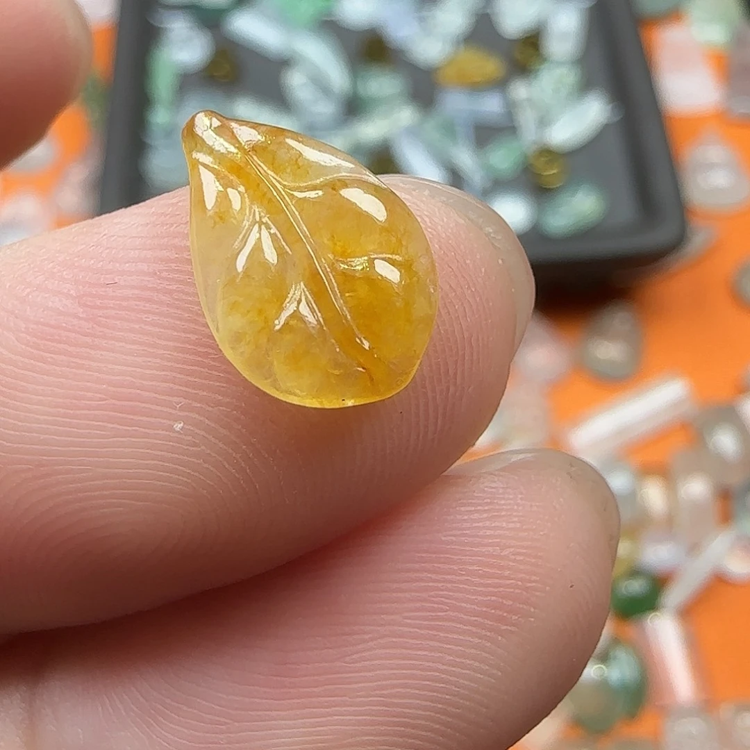 定制翡翠未镶嵌翡翠