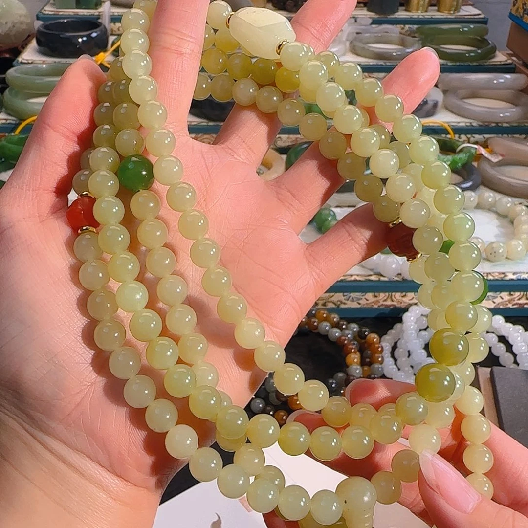 颈饰未镶嵌和田玉程**呀