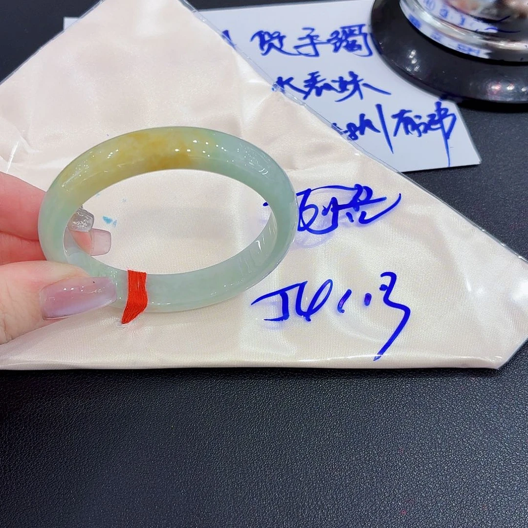 翡翠未镶嵌手镯天然缅甸翡翠手镯54