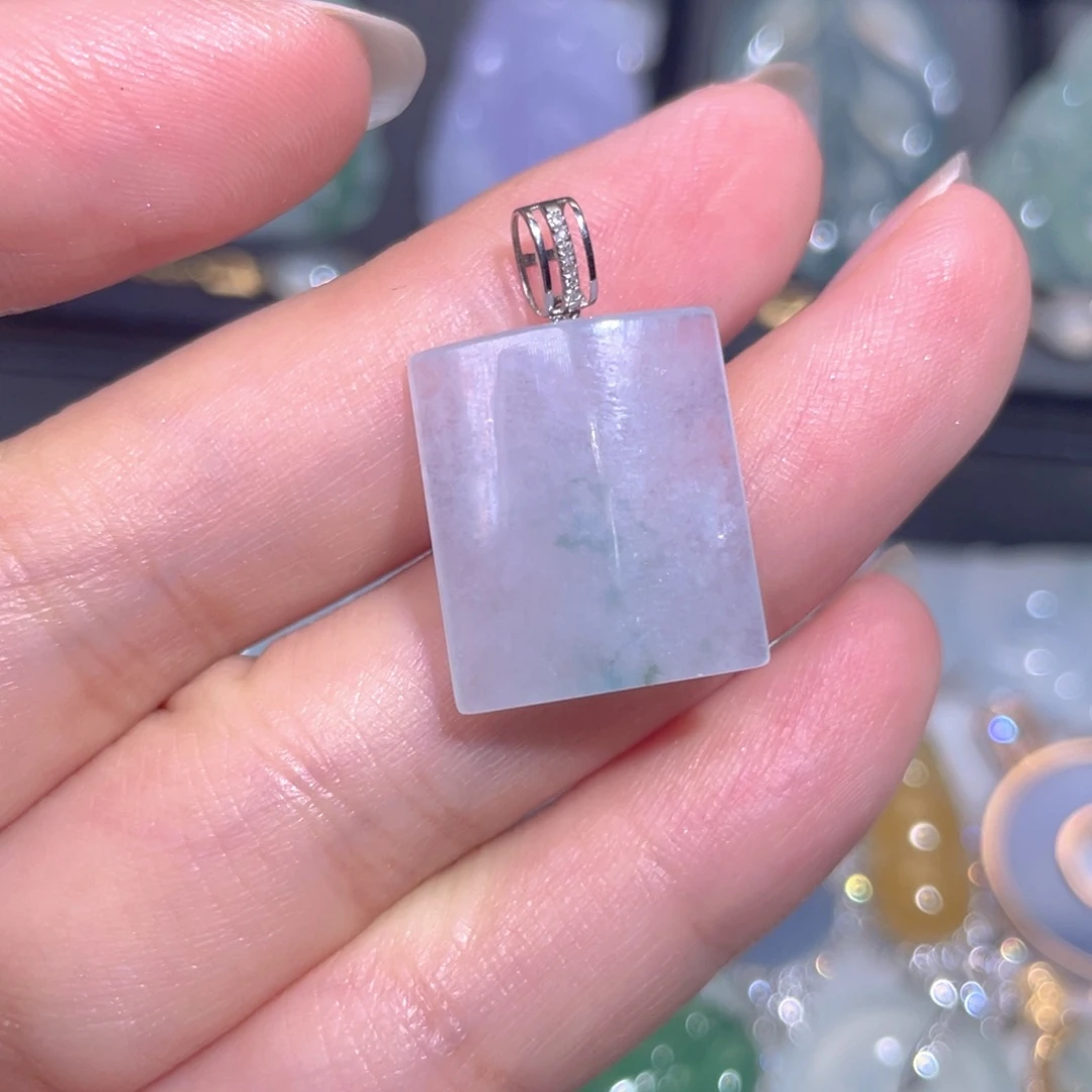 颈饰18K金镶嵌翡翠翡翠