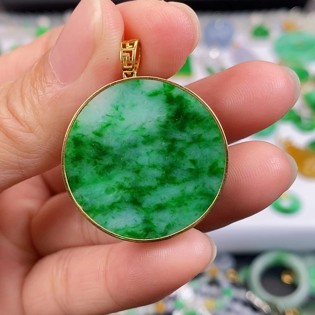 吊坠(不含链)18K金镶嵌翡翠