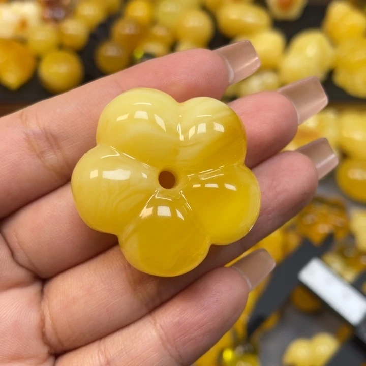 花***子琥珀未镶嵌珠宝奇石