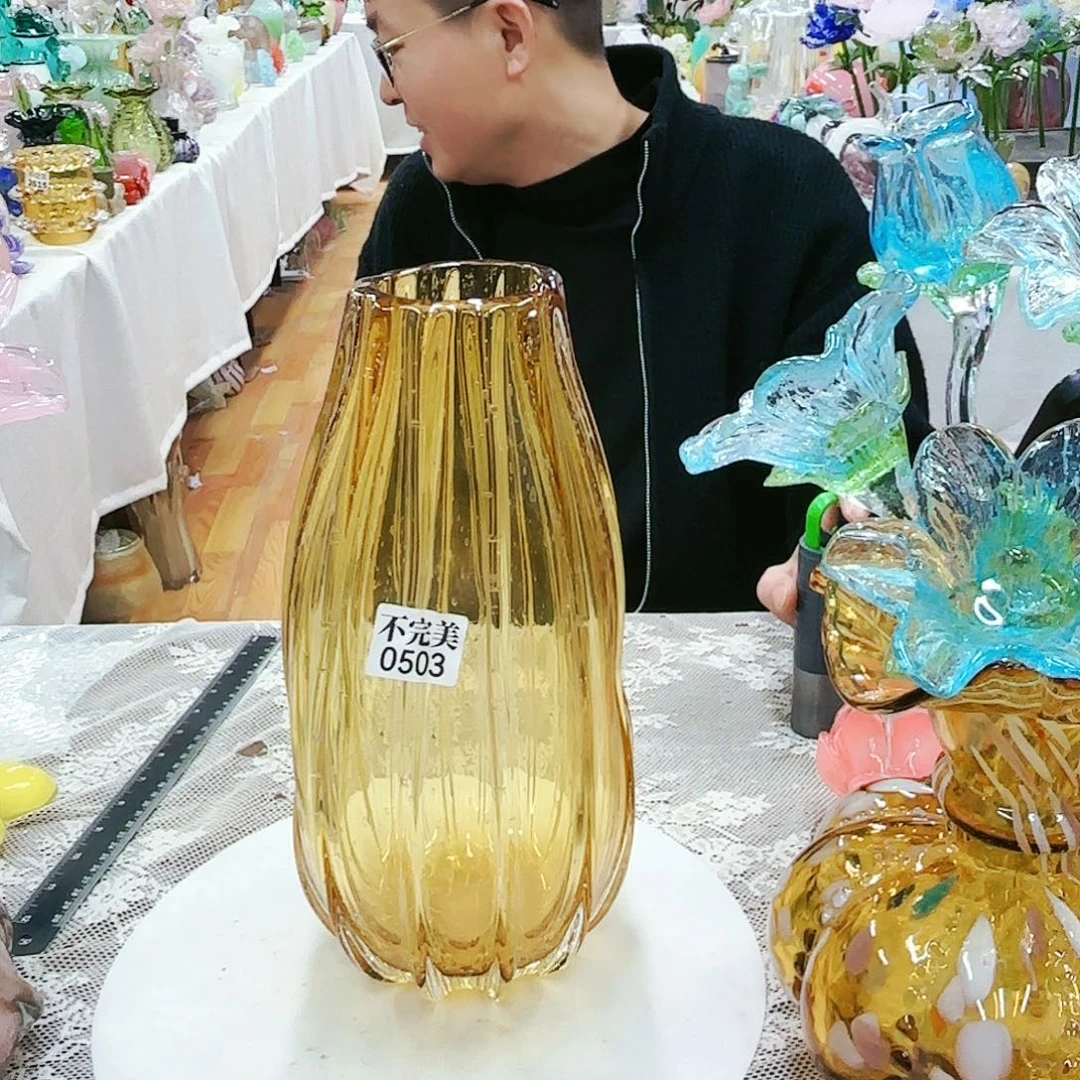 福利不退不换琉璃花瓶艺术品