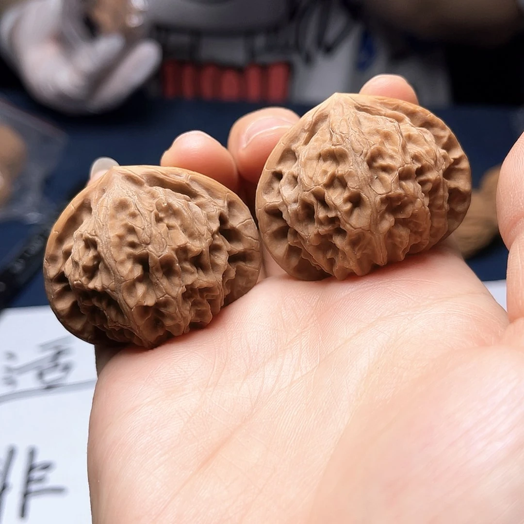 桃核把件29-宫灯核桃42