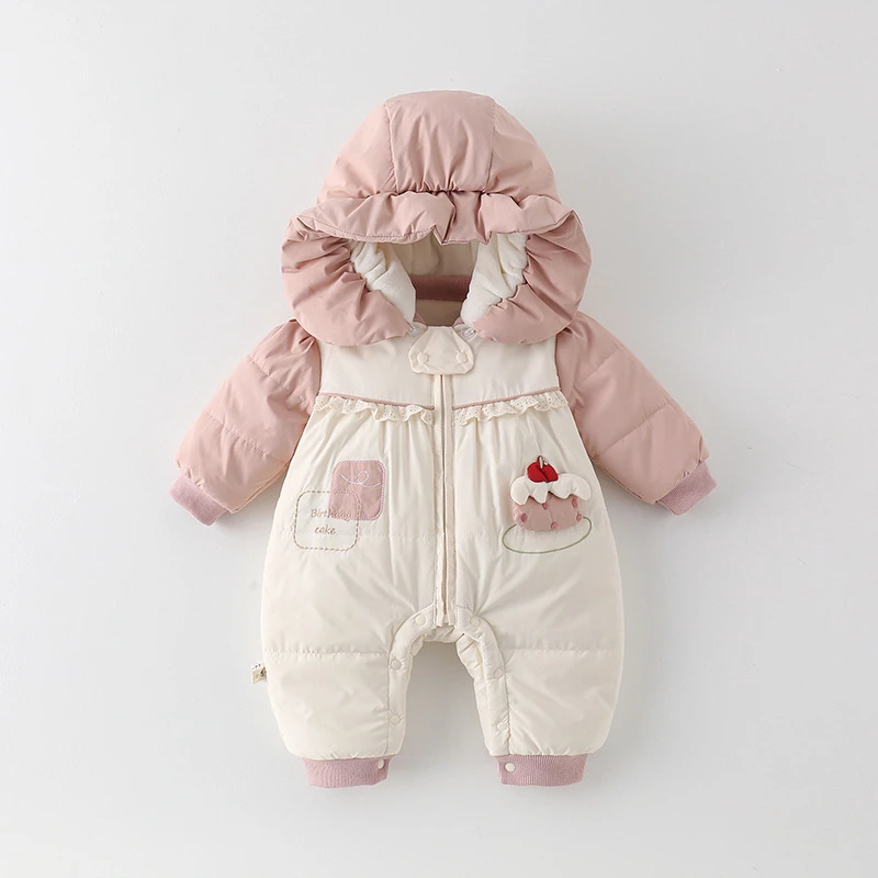 女宝宝百天外出服保暖秋冬季加绒加厚衣服可爱超萌婴儿连帽连体衣
