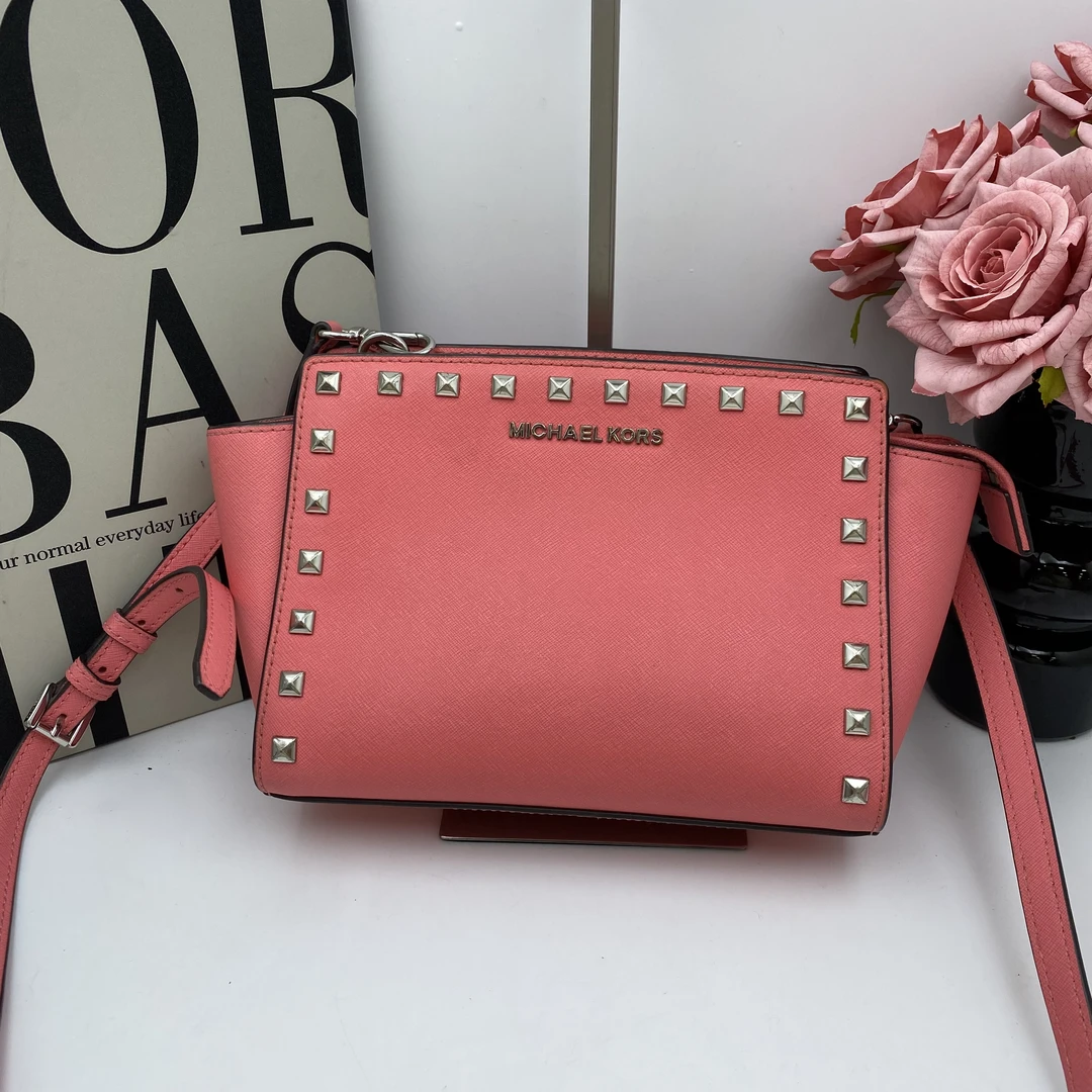 95新 MICHAELKORS/迈克高仕 18086 Mk斜挎包