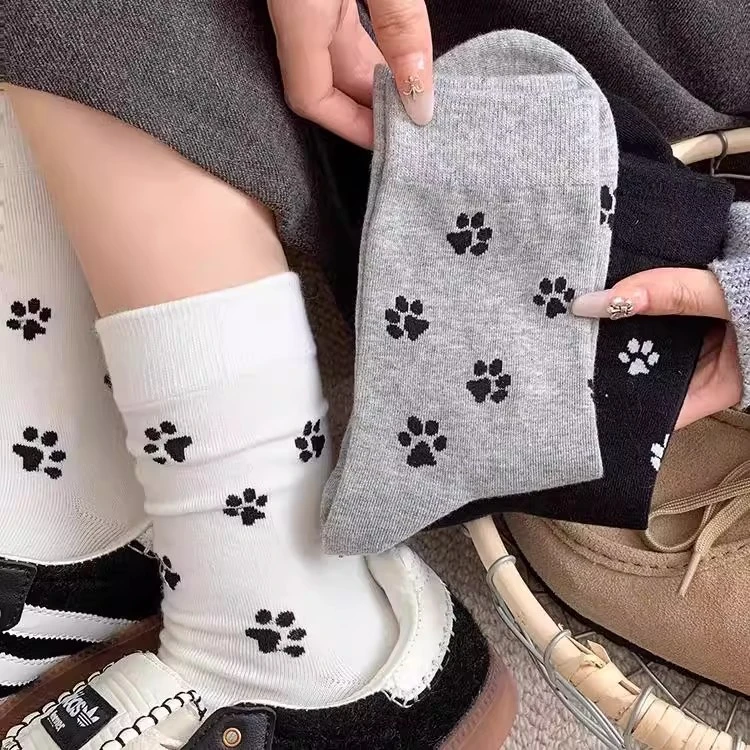 袜子女白色ins女款设计小狗爪印中筒袜秋冬学院风可爱学生潮流yj