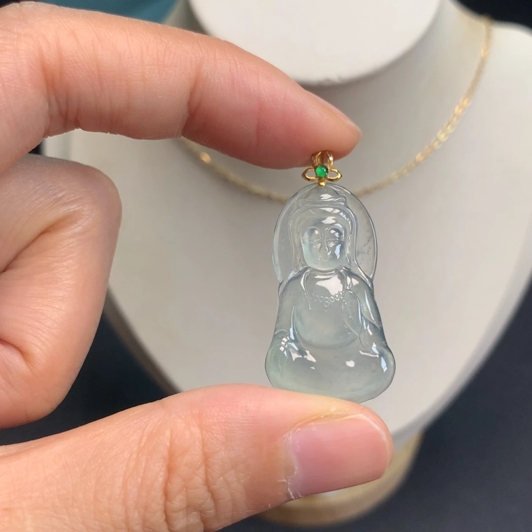 【闪购商品】吊坠(不含链)18K金镶嵌翡翠宝宝观音