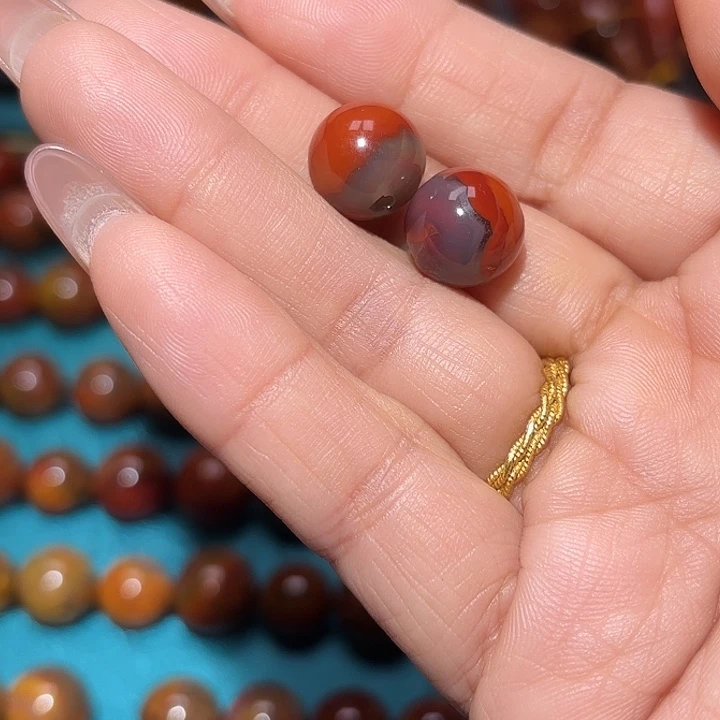 玛瑙/玉髓未镶嵌战国红珠子