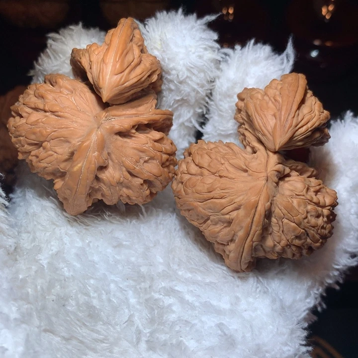 吊坠文玩核桃南疆牛，典藏版，全品，56