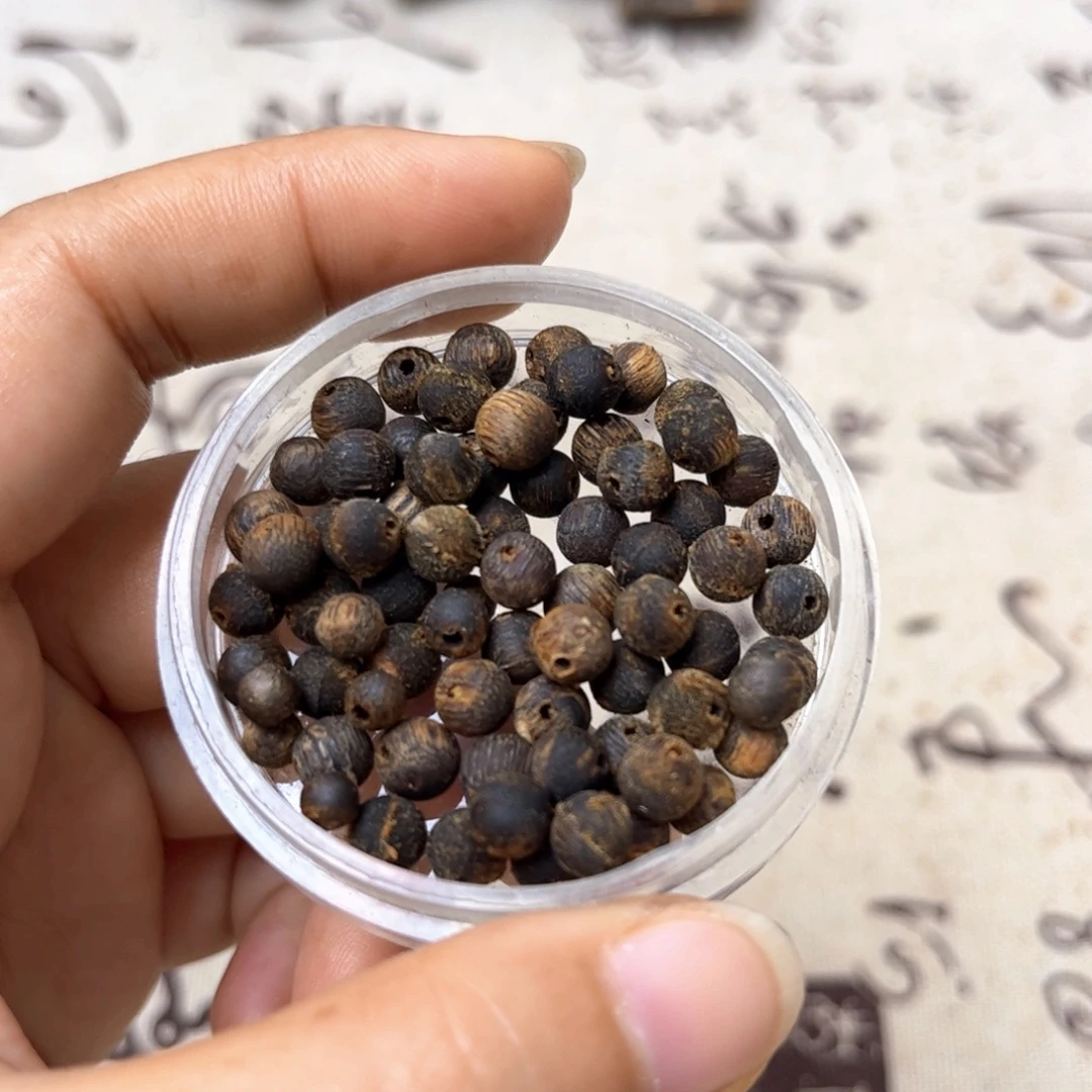 沉香沉香碎屑散珠卡5的65颗加卡4的7颗