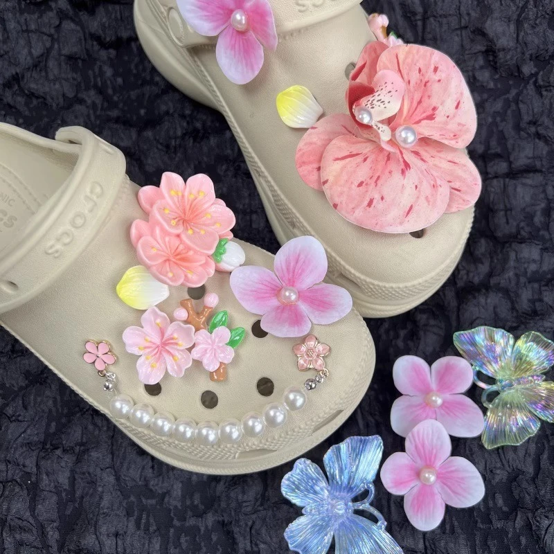 彩色珍珠蝴蝶花朵鞋扣简约时尚超仙鞋花气质百搭洞洞鞋配饰高级感