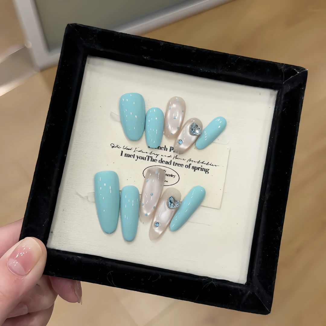 W.《薄荷屿白》纯手工穿戴甲