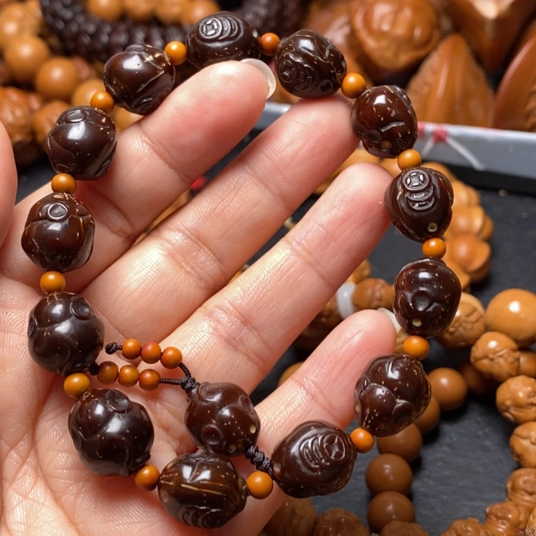 吊坠猴头核桃紫金