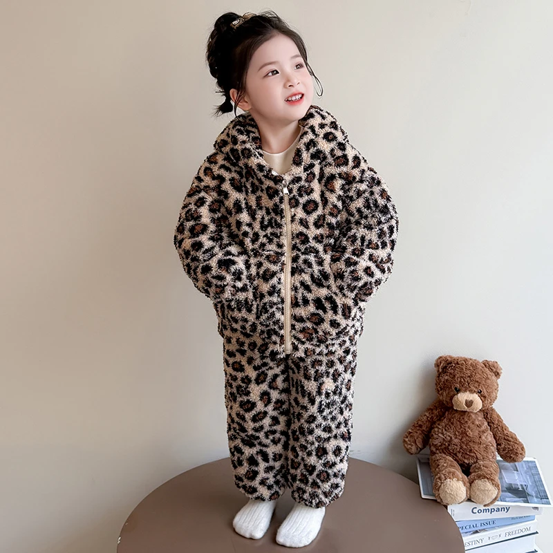 宝宝秋冬款2025加厚睡衣法兰绒套装儿童珊瑚绒加绒豹纹公主家居服