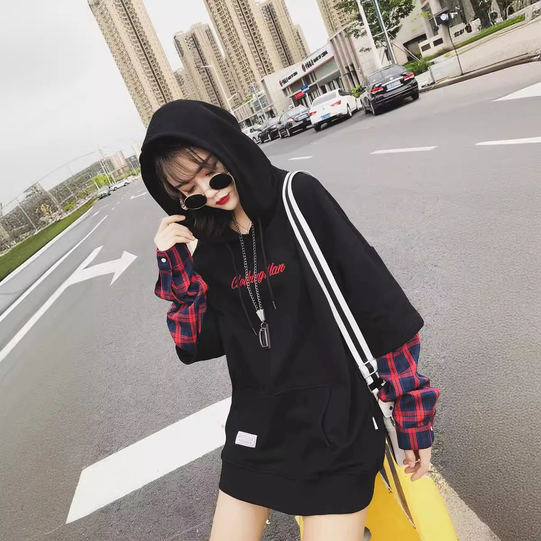 今年流行美式连帽卫衣女春秋设计感中长款嘻哈风假两件上衣遮屁股