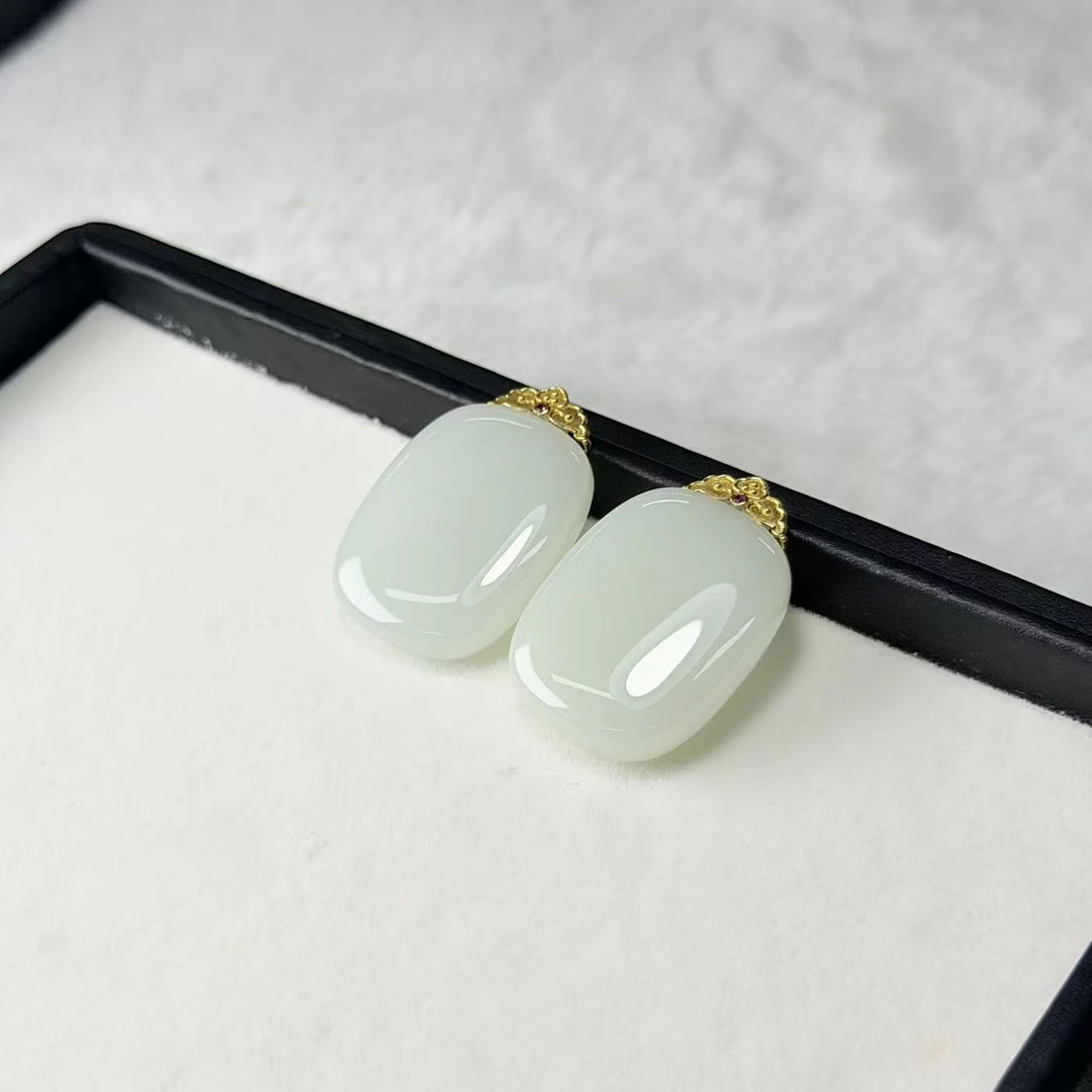 【睿泽赏宝】18K和田玉白玉吊坠有暇/多样性发一 31*24*9 KS0010484