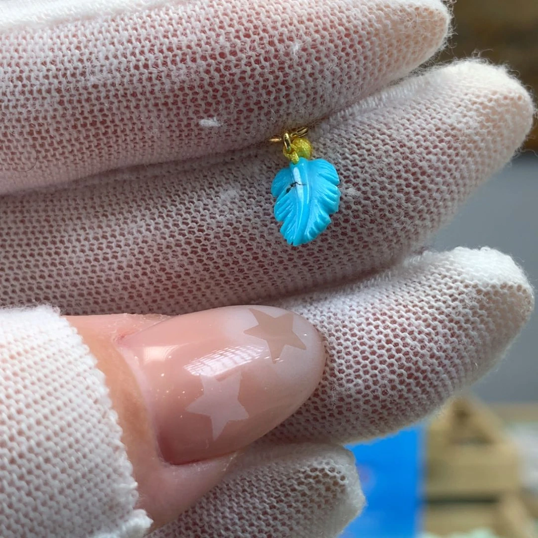 绿松石未镶嵌挂件