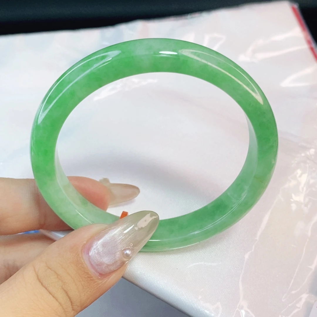 翡翠手镯未镶嵌54贵妃