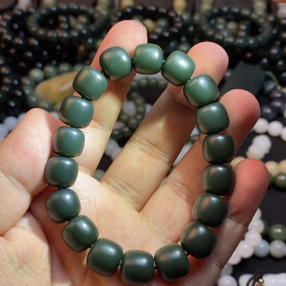 和田玉手串未镶嵌