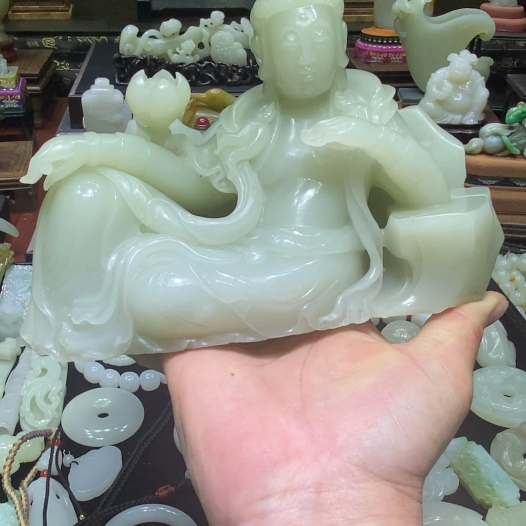 和田玉挂件未镶嵌俏***春