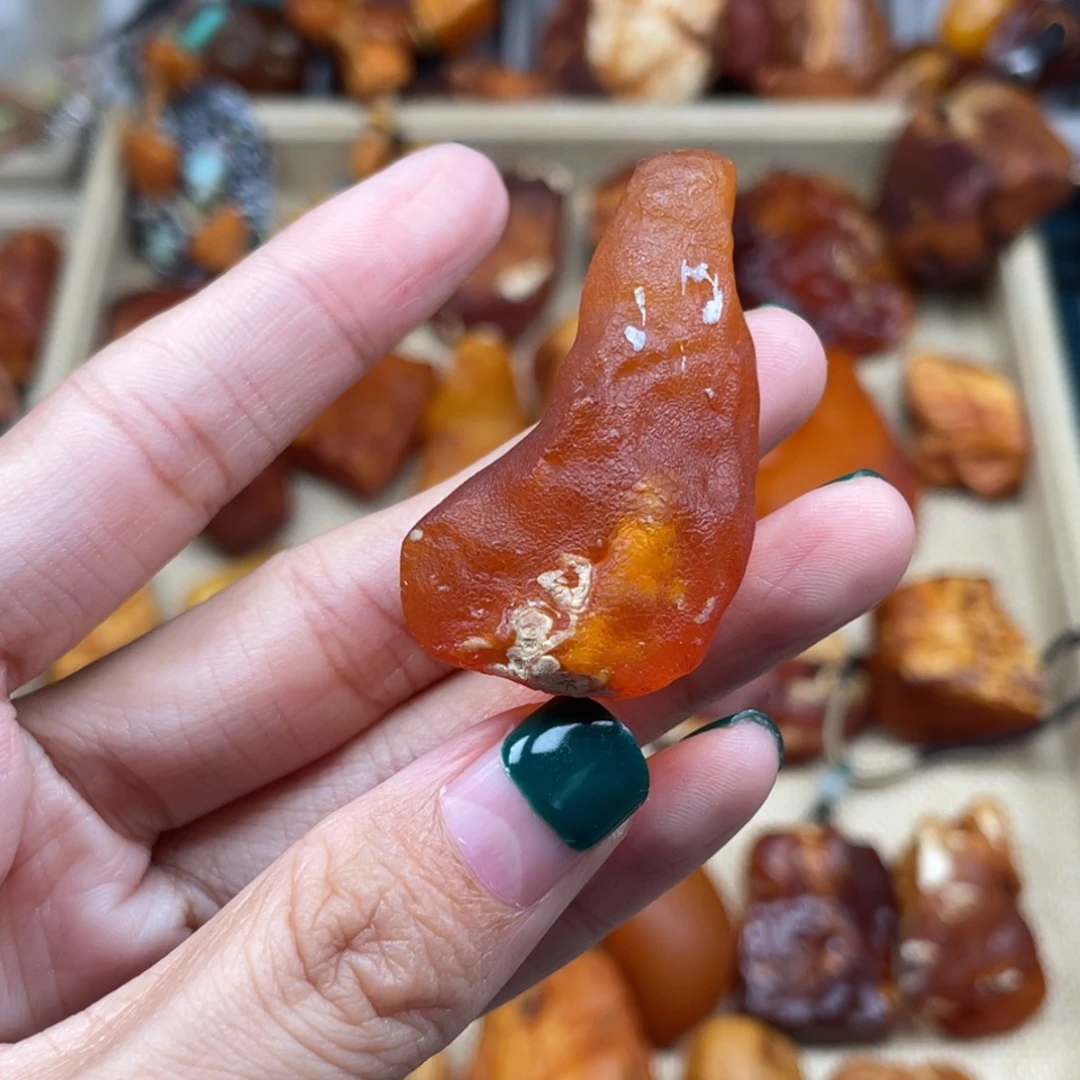 琥珀未镶嵌珠宝奇石