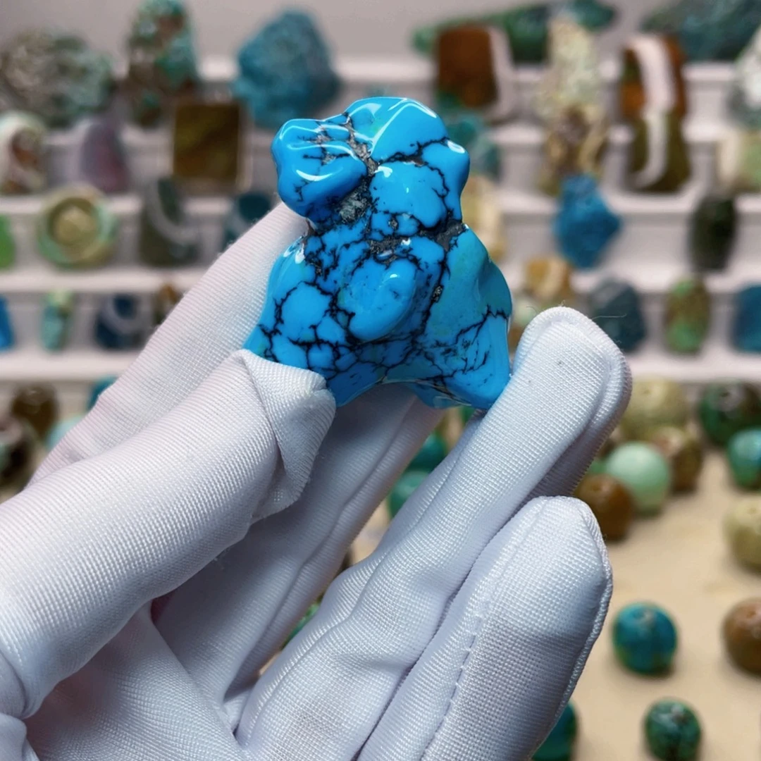 绿松石未镶嵌珠宝奇石