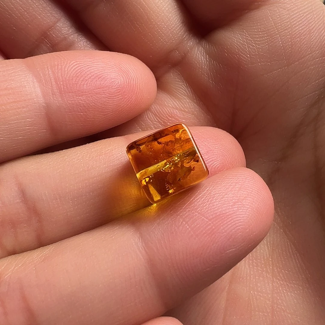 琥珀（花珀）颈饰未镶嵌方糖（打孔不退换）